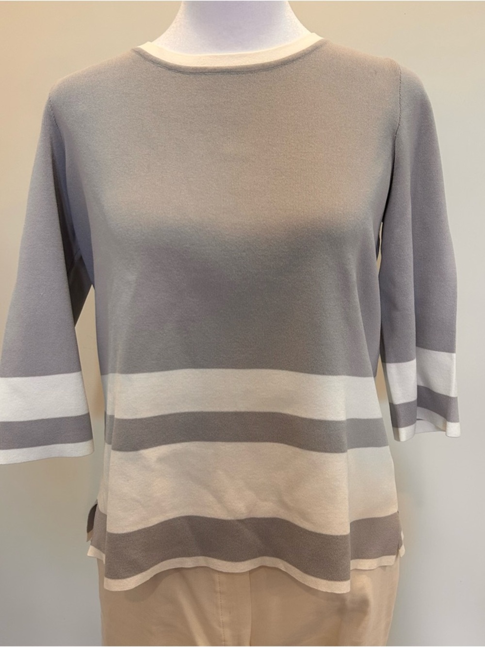 Laura Petites Gray & White Striped Knit Top Three quarter sleeve